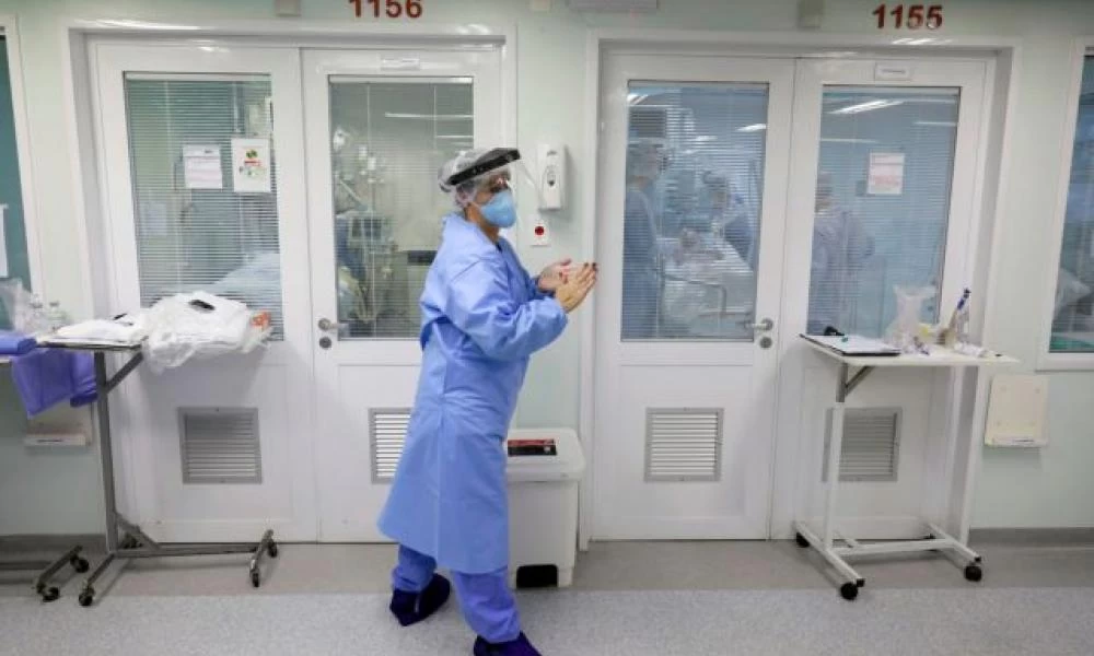 «Επιστράτευση» γιατρών: Πώς θα γίνει μέσα από 16 ερωταπαντήσεις